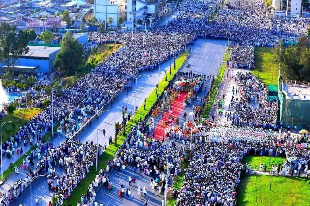 Tabot procession to the water during Ketera eve of Timkat